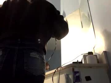 Xoxomommy98 Chaturbate stream image from November 10, 2025