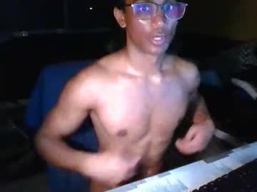 Mozeyxxx Chaturbate stream image from November 10, 2025
