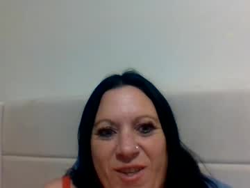 Therealkiwidream Chaturbate stream image from November 10, 2025