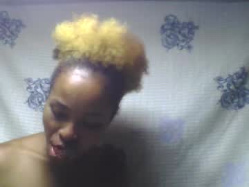 Olida08 Chaturbate stream image from November 10, 2025