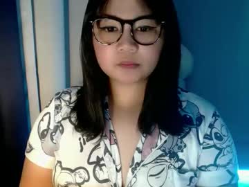 Im_Ur_Cutiewife Chaturbate stream image from November 10, 2025