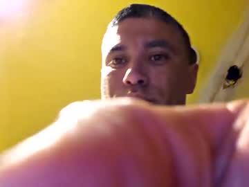 Trrgarbec Chaturbate stream image from November 10, 2025