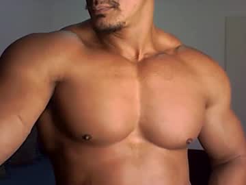 Muscleoss Chaturbate stream image from November 10, 2025