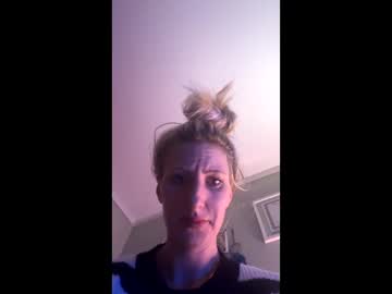 Blondebellaaa3 Chaturbate stream image from November 11, 2025