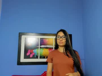 Evelyn_Lovv Chaturbate stream image from November 11, 2025