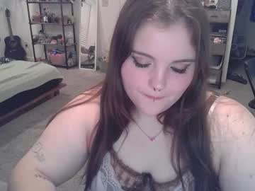 Prettypearl123 Chaturbate stream image from November 11, 2025