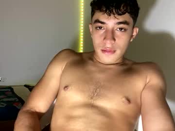 Santi36rt Chaturbate stream image from November 11, 2025