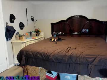 Beaniebaby2 Chaturbate stream image from November 11, 2025