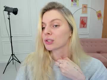 Elizabethmad Chaturbate stream image from November 11, 2025
