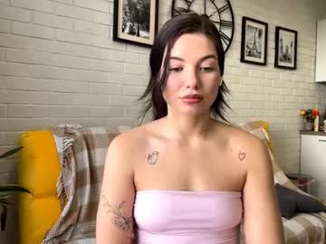 Songmunivez Chaturbate stream image from November 11, 2025