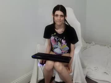 Emilyfox5 Chaturbate stream image from November 11, 2025