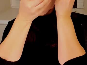 Ana_Mills Chaturbate stream image from November 11, 2025