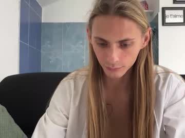 Mi_Chyort Chaturbate stream image from November 11, 2025
