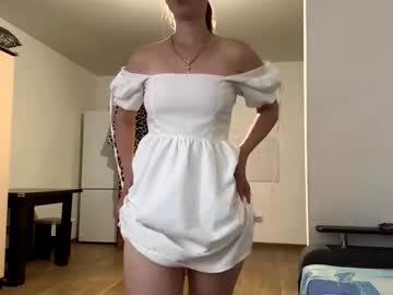 Ressiesalen Chaturbate stream image from November 11, 2025