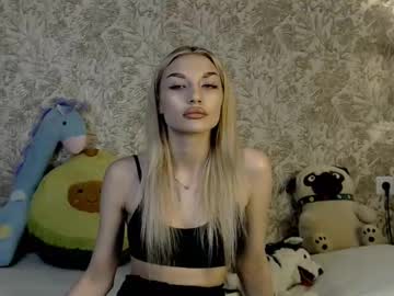 Ellamilla Chaturbate stream image from November 11, 2025
