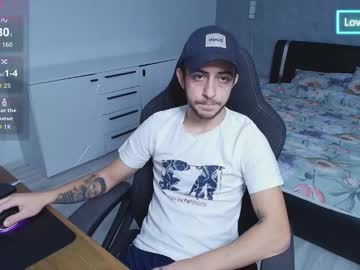 Adamrayn Chaturbate stream image from November 11, 2025