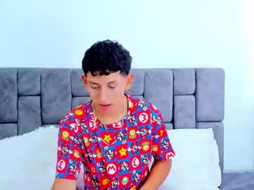 Felipehotgonzalez Chaturbate stream image from November 11, 2025