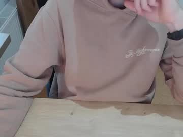 Junk2711 Chaturbate stream image from November 11, 2025