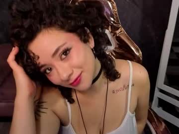 Sunny2_B Chaturbate stream image from November 11, 2025