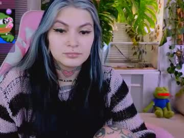 Jelyaa Chaturbate stream image from November 11, 2025