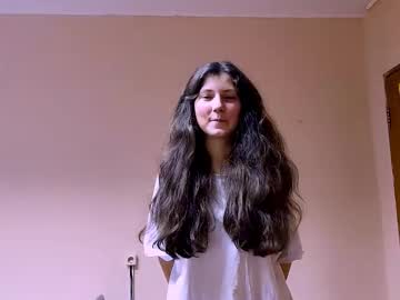 Emmabracco Chaturbate stream image from November 11, 2025