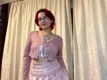 Orahisle Chaturbate stream image from November 11, 2025