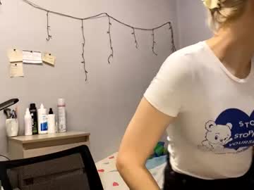 Blancaesbensen Chaturbate stream image from November 11, 2025