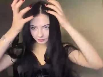 Sharelgilvin Chaturbate stream image from November 11, 2025