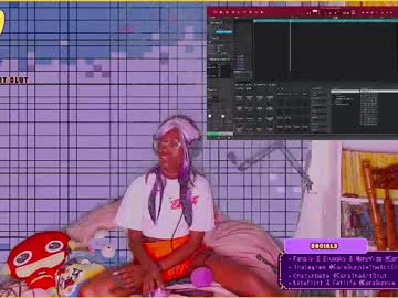 Esratheartslut Chaturbate stream image from November 11, 2025