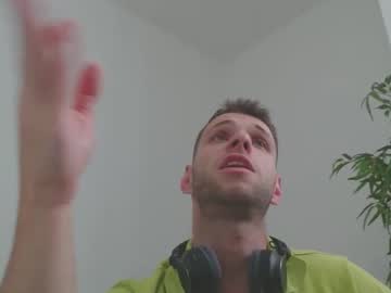 Leozinhohd Chaturbate stream image from November 11, 2025