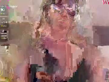 Rebeka_Devil Chaturbate stream image from November 11, 2025