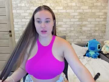 Arianightx Chaturbate stream image from November 11, 2025