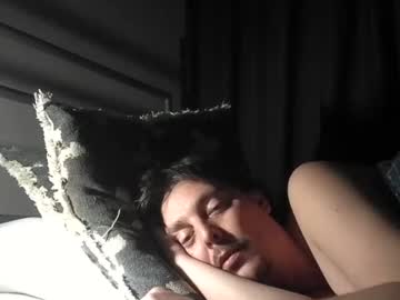 Prieslucas068 Chaturbate stream image from November 11, 2025