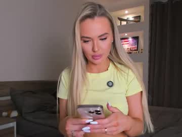 Honey_Bunnyy_ Chaturbate stream image from November 11, 2025