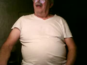 Isfuntochathere Chaturbate stream image from November 11, 2025