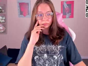 Noora_Moore Chaturbate stream image from November 12, 2025