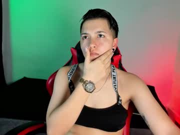 Nicocoox Chaturbate stream image from November 12, 2025