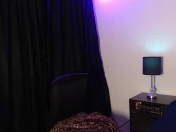 G_Bella2025 Chaturbate stream image from November 12, 2025