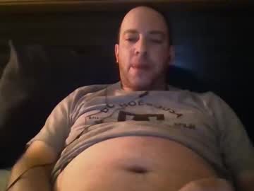Rivards69 Chaturbate stream image from November 12, 2025