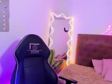 Xara_Tay Chaturbate stream image from November 12, 2025