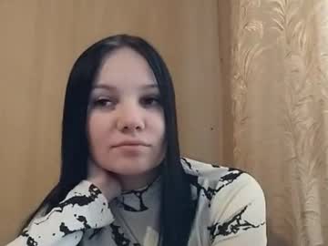 Yaniramelchin Chaturbate stream image from November 12, 2025
