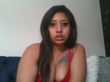 Elegentaura Chaturbate stream image from November 12, 2025