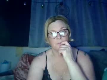 Daisylays Chaturbate stream image from November 12, 2025