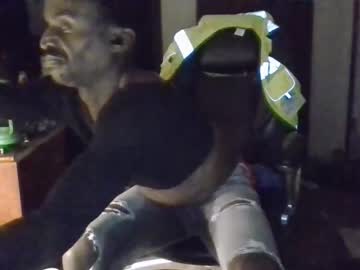 Kruzerbauer Chaturbate stream image from November 12, 2025