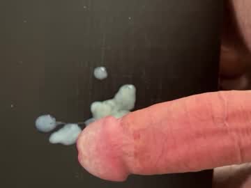 Zoldret Chaturbate stream image from November 12, 2025