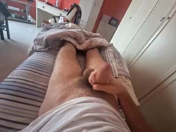 Jonni871big Chaturbate stream image from November 12, 2025