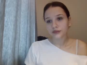 Carmenxamore Chaturbate stream image from November 12, 2025