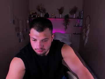 Leonard_Brewster Chaturbate stream image from November 12, 2025