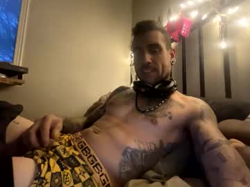 Urmomsvibrtr Chaturbate stream image from November 12, 2025
