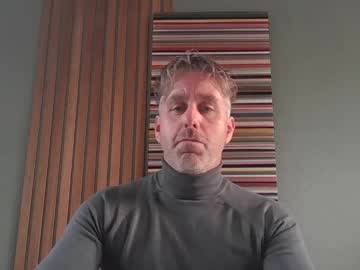 Enzoenzo7 Chaturbate stream image from November 12, 2025